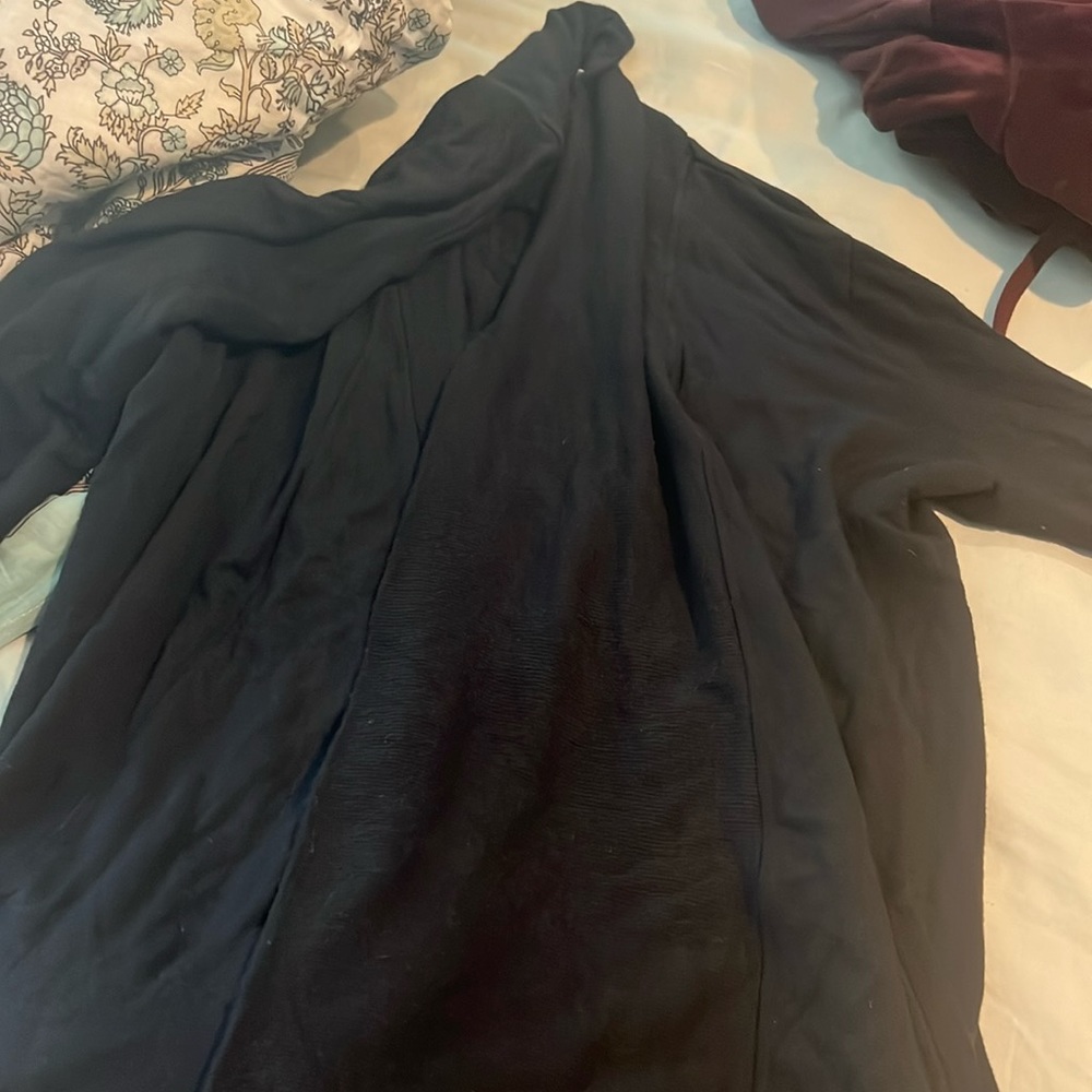 Athleta Pranayama Wrap- large